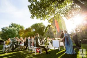 Celebrazione del matrimonio civile in abito tradizionale